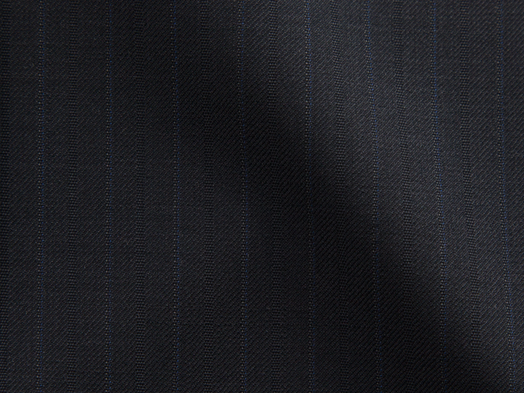 UKYS Avignon Black Multi Stripes Suit